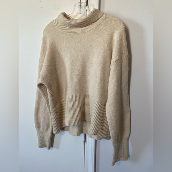 A New Day cream turtle neck sweater size women’s small - Picture 2 of 8